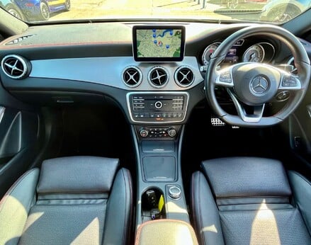 Mercedes-Benz GLA Class GLA 250 4MATIC AMG LINE PREMIUM PLUS 2
