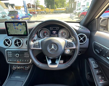Mercedes-Benz GLA Class GLA 250 4MATIC AMG LINE PREMIUM PLUS 19