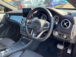 Mercedes-Benz GLA Class GLA 250 4MATIC AMG LINE PREMIUM PLUS 18