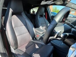 Mercedes-Benz GLA Class GLA 250 4MATIC AMG LINE PREMIUM PLUS 58