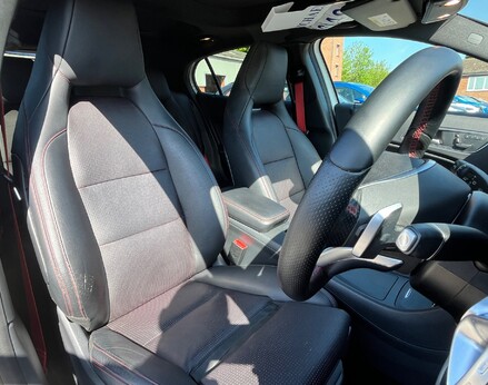 Mercedes-Benz GLA Class GLA 250 4MATIC AMG LINE PREMIUM PLUS 58