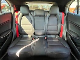 Mercedes-Benz GLA Class GLA 250 4MATIC AMG LINE PREMIUM PLUS 62