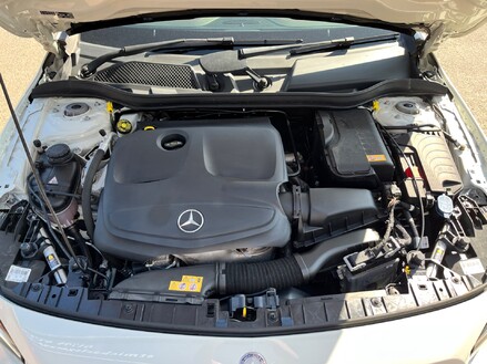Mercedes-Benz GLA Class GLA 250 4MATIC AMG LINE PREMIUM PLUS