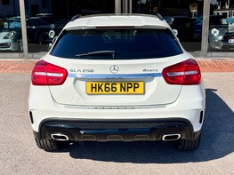 Mercedes-Benz GLA Class GLA 250 4MATIC AMG LINE PREMIUM PLUS 6
