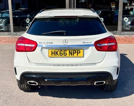 Mercedes-Benz GLA Class GLA 250 4MATIC AMG LINE PREMIUM PLUS 6