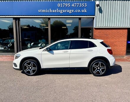 Mercedes-Benz GLA Class GLA 250 4MATIC AMG LINE PREMIUM PLUS 11