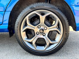 Ford Ecosport ST-LINE 13