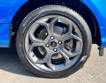 Ford Ecosport ST-LINE 15