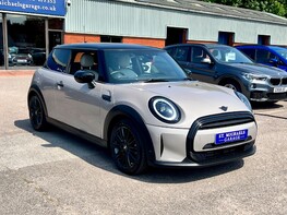 Mini Hatch COOPER EXCLUSIVE 4