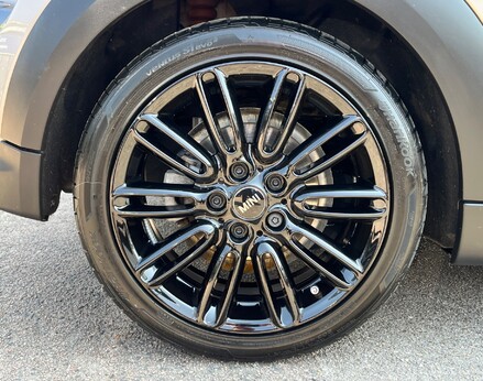 Mini Hatch COOPER EXCLUSIVE 15