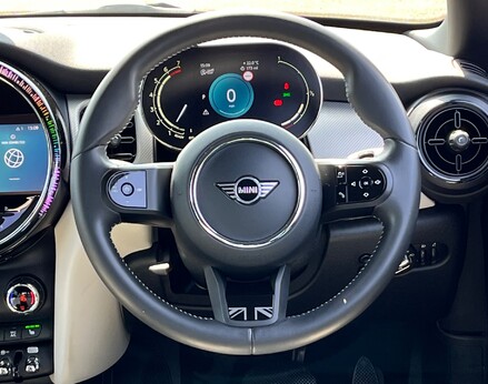Mini Hatch COOPER EXCLUSIVE 20