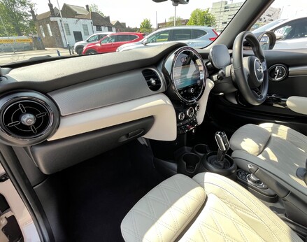 Mini Hatch COOPER EXCLUSIVE 17