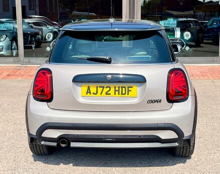 Mini Hatch COOPER EXCLUSIVE 6