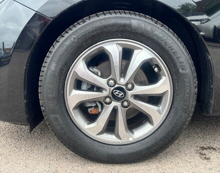 Hyundai i20 MPI SE 12