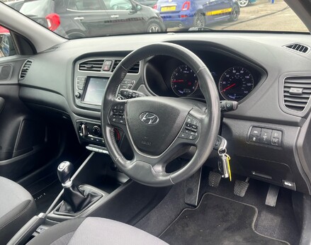 Hyundai i20 MPI SE 17