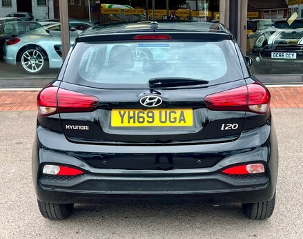 Hyundai i20 MPI SE 6