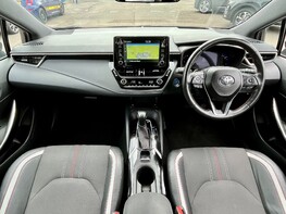 Toyota Corolla GR SPORT 2