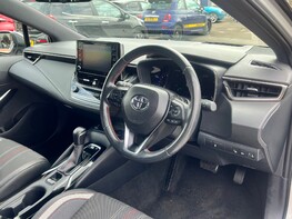 Toyota Corolla GR SPORT 18
