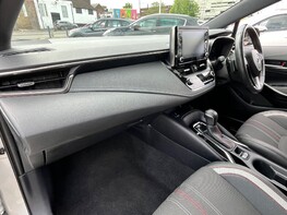 Toyota Corolla GR SPORT 17