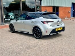 Toyota Corolla GR SPORT 9