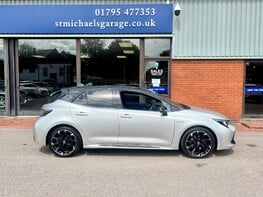 Toyota Corolla GR SPORT 10