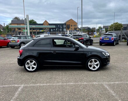 Audi A1 TFSI SPORT 10