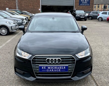 Audi A1 TFSI SPORT 5