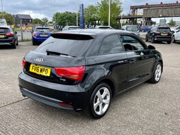 Audi A1 TFSI SPORT 8