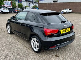 Audi A1 TFSI SPORT 9
