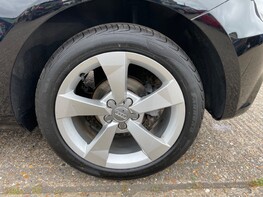 Audi A1 TFSI SPORT 16