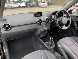 Audi A1 TFSI SPORT 27