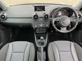 Audi A1 TFSI SPORT 2