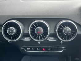 Audi TT TFSI BLACK EDITION 49