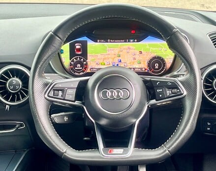 Audi TT TFSI BLACK EDITION 20