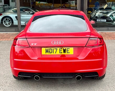 Audi TT TFSI BLACK EDITION 6