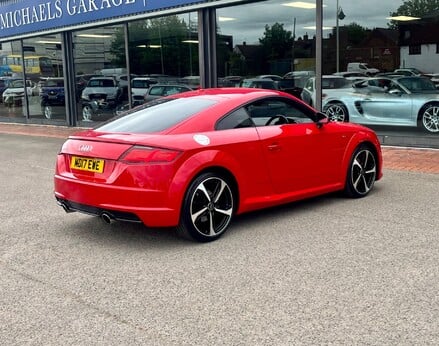 Audi TT TFSI BLACK EDITION 8