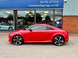Audi TT TFSI BLACK EDITION 11