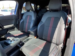 Renault Captur RS LINE TCE EDC 61