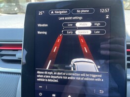 Renault Captur RS LINE TCE EDC 36