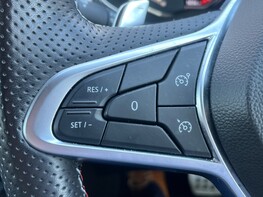 Renault Captur RS LINE TCE EDC 51