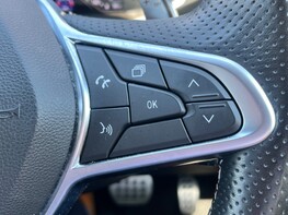 Renault Captur RS LINE TCE EDC 52