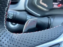 Renault Captur RS LINE TCE EDC 53