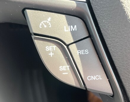 Ford Mondeo TITANIUM EDITION HEV 51