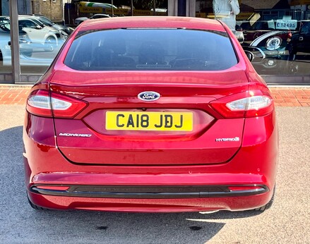 Ford Mondeo TITANIUM EDITION HEV 6