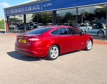 Ford Mondeo TITANIUM EDITION HEV 8