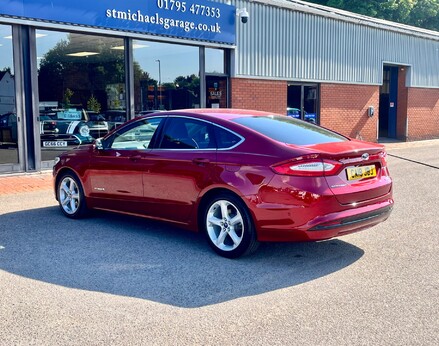 Ford Mondeo TITANIUM EDITION HEV 9