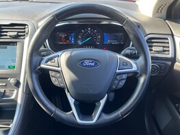 Ford Mondeo TITANIUM EDITION HEV 19