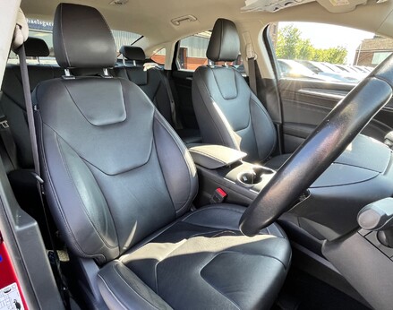 Ford Mondeo TITANIUM EDITION HEV 59
