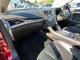 Ford Mondeo TITANIUM EDITION HEV 17