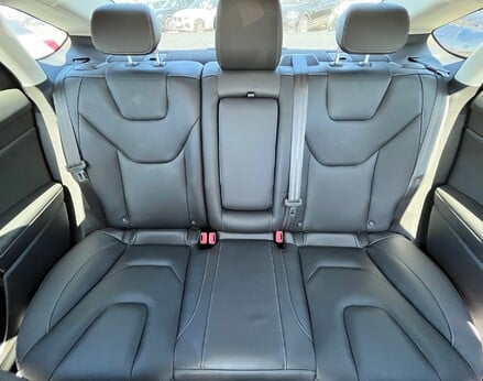 Ford Mondeo TITANIUM EDITION HEV 63